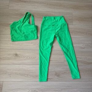 Beyond Yoga Spacedye Honey Dew Green Sports Bra Top and Legging Set
